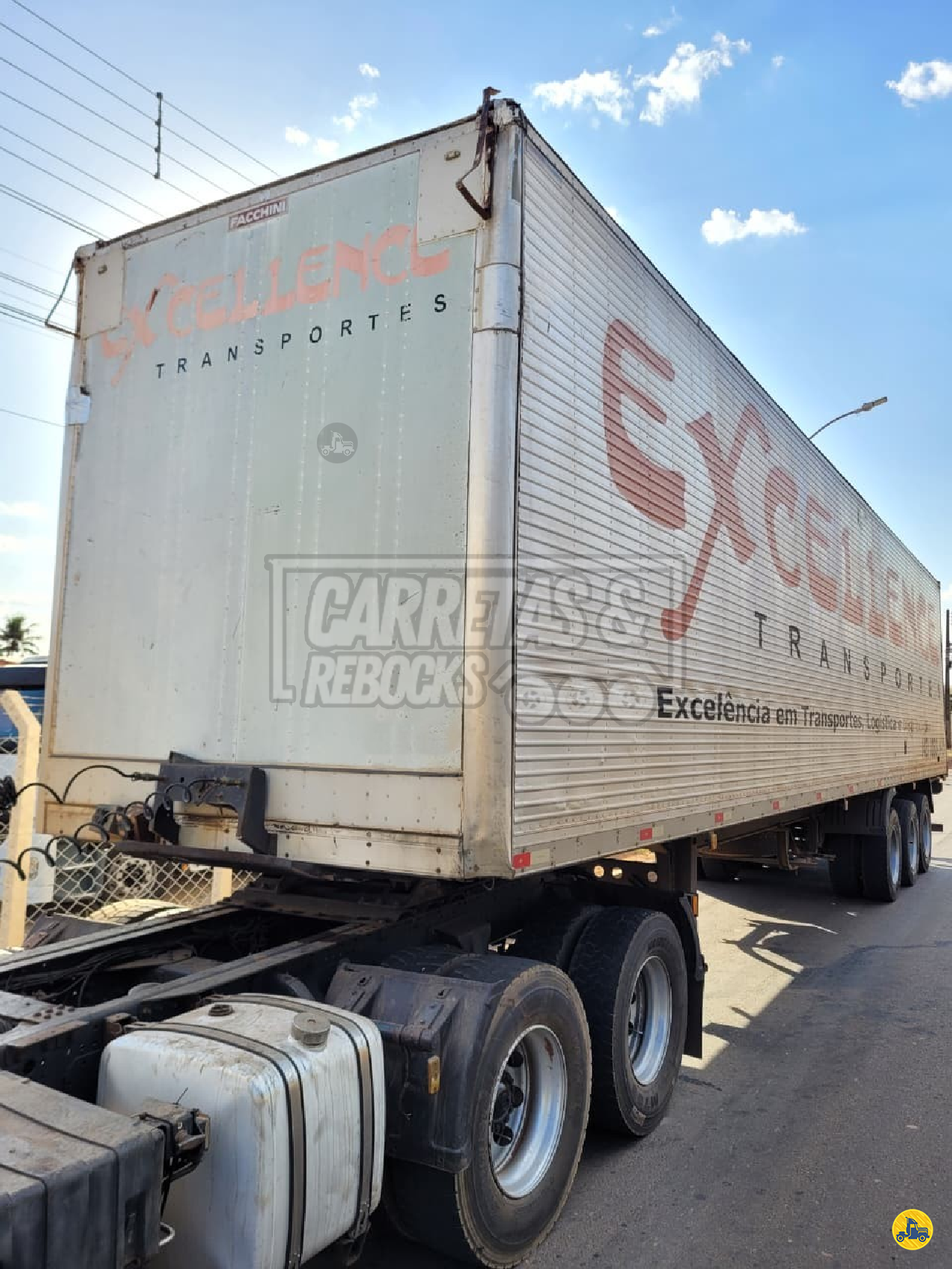 CARRETA SEMI-REBOQUE BAU FURGÃO Carretas & Rebocks  GOIANIA GOIAS GO